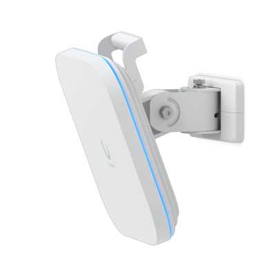 точка доступа Ubiquiti UniFi E7-Campus